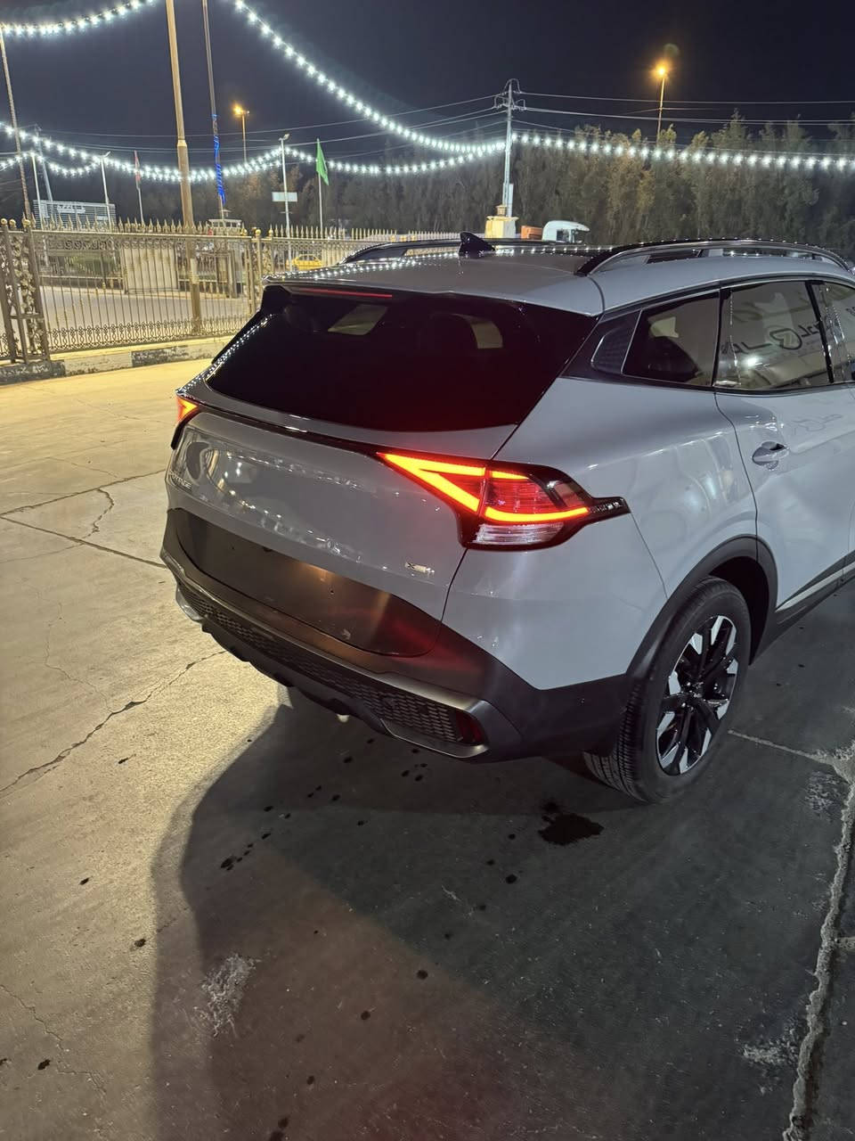 Sportage2024 xline 
بدون ايرباك
ماشيه 16000
الحادث حافه الجاملغ الامامي شبر وصار شويه بارد بقبق الجنطه
المواصفات
بانوراما
بصمه
تشغيل عن بعد
رادارات
حساس وكامره خلفيه
كشن حار
كشن كهرباء
تحديد مسار وقياده شبه ذاتيه
وباقي المواصفات المعروفه
مكانه حله
***********
