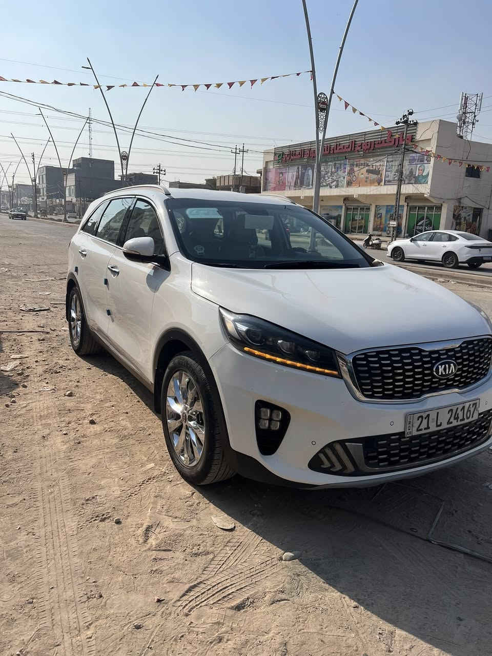 السلام عليكم 
سورنتو للبيع موديل 2020
محرك 3500 سبعه راكب 
فول مواصفات كفاله عامه شرط 
السعر 272وبيهة مجال بسيط ‭٠٧٧١ ٣٥٣ ٠٣٨٩‬
