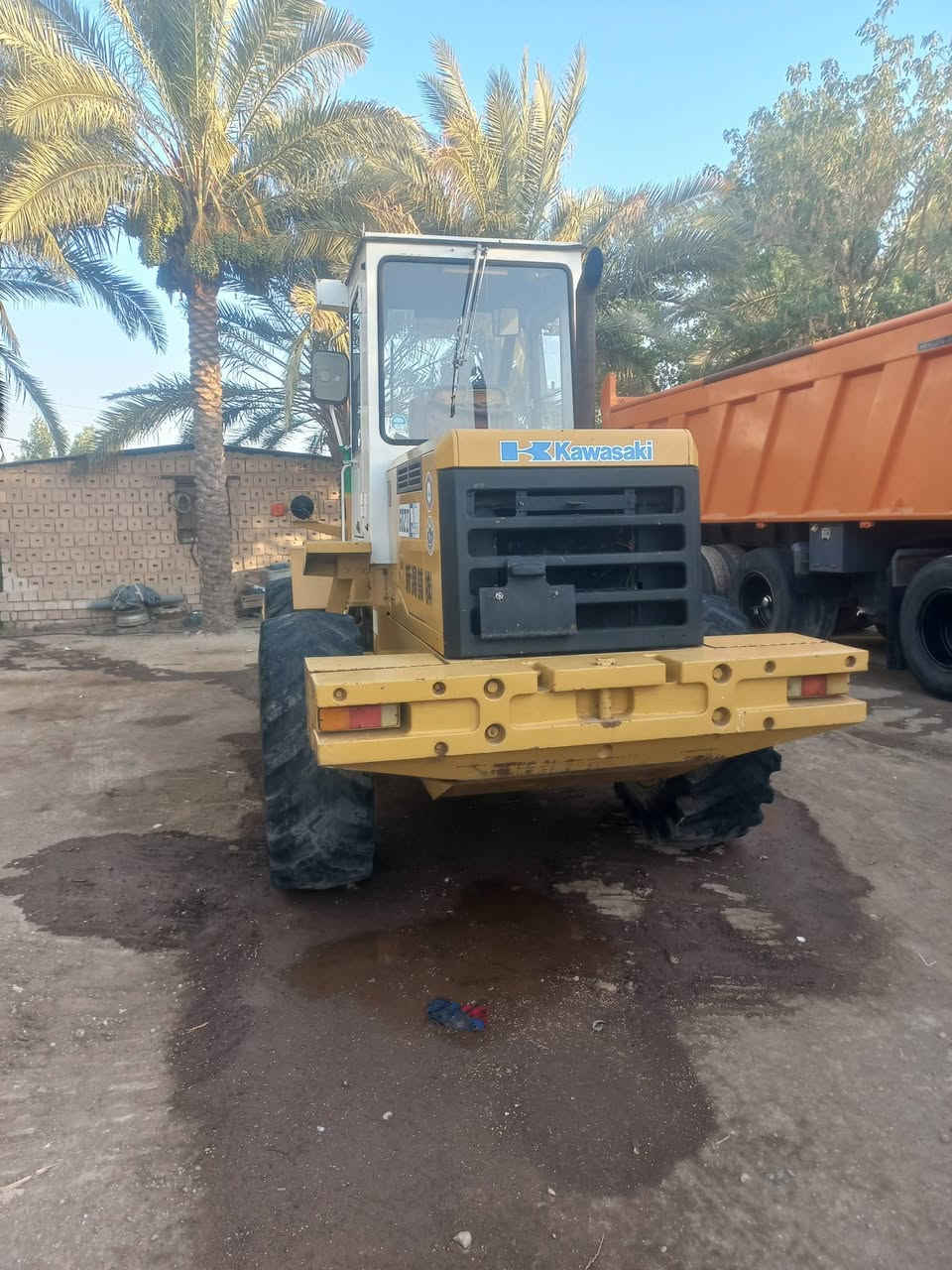 سلام عليكم شفل للبيع حجم ٦٠ مكينه ازوزه ٦سلندر دخول جديد مكينه علا وظع الشركه مصبوغ شركات***********
