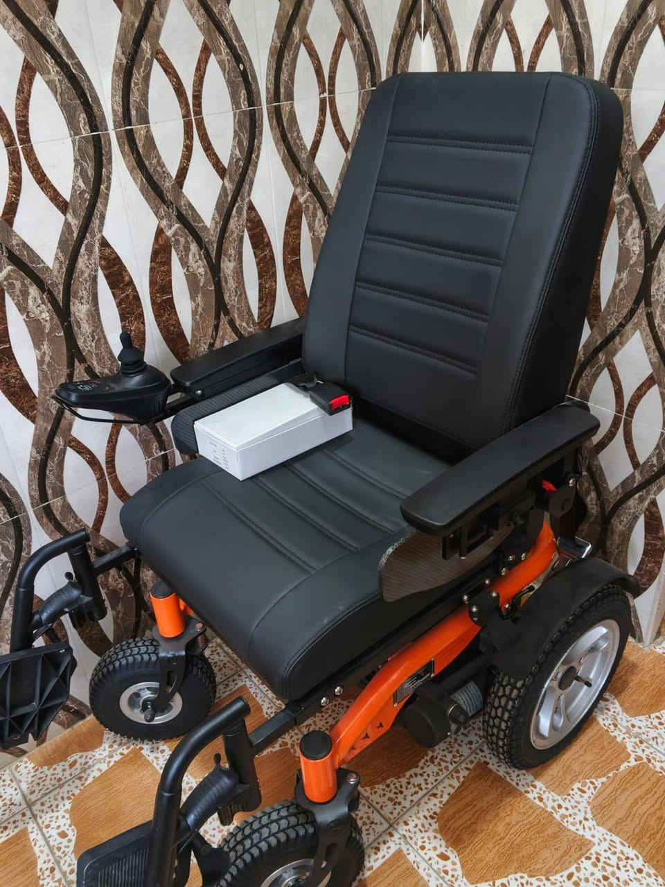 عربانه شحن جديدللبيع بعده ماماشي زيرو السعر مليون وبيه مجال
للتواصل ***********
