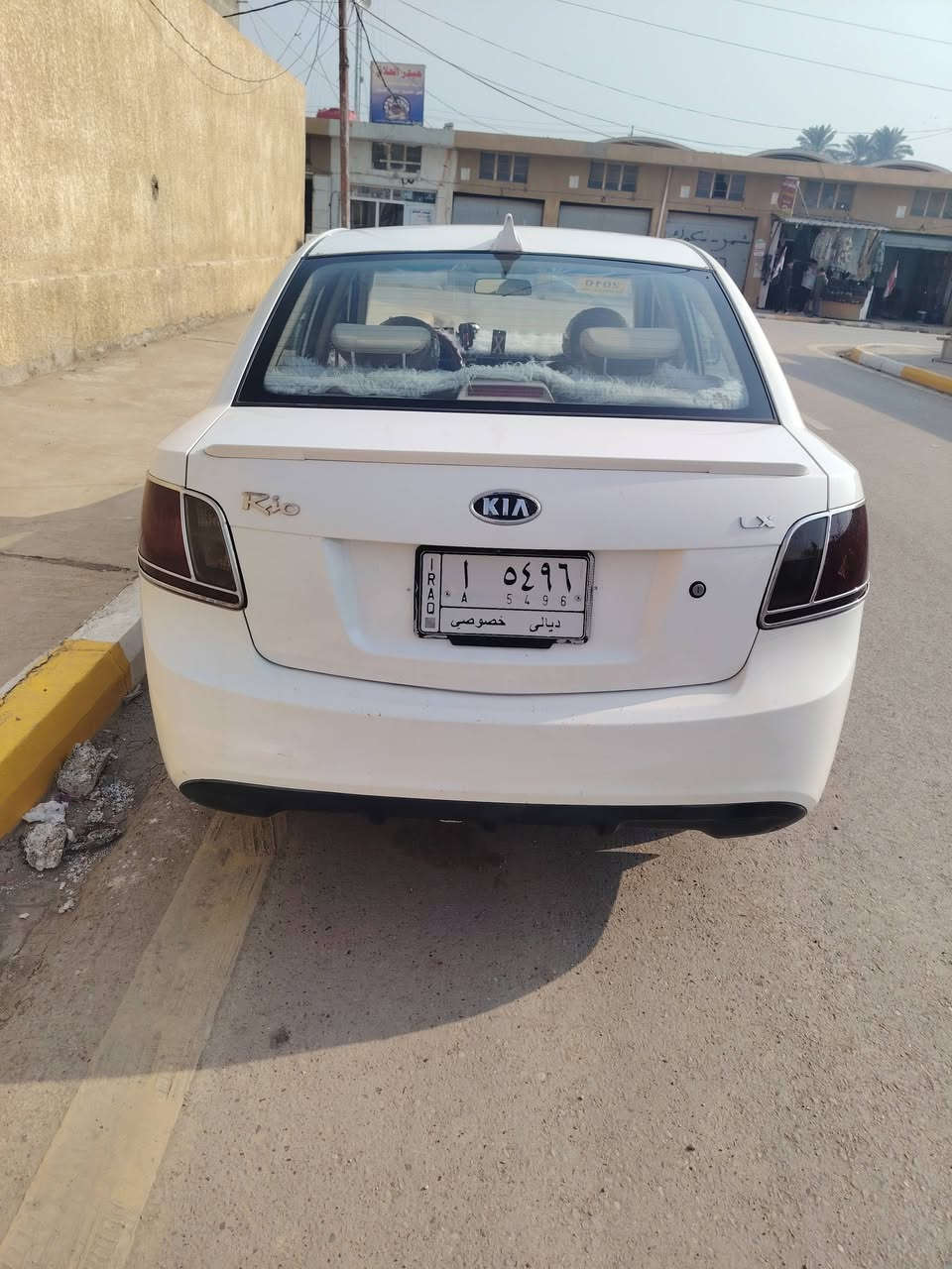 ريو وارد امريكي موديل 2010 مكينه 1600 ابيعك حزام سياره حلوه ونضيفه كير مكينه كفاله سنويه ورقام جدد قبل سبوع تجددن وسياره بسمي السعر 80وبيها مجال مكاني كنعان***********
