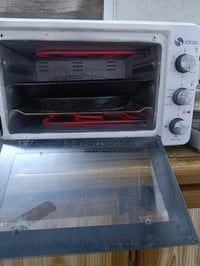 اوفن حجم وسط نظيف وتشغيل فول السعر 30 قفل الاتصال عالرقم 07704232095 و...