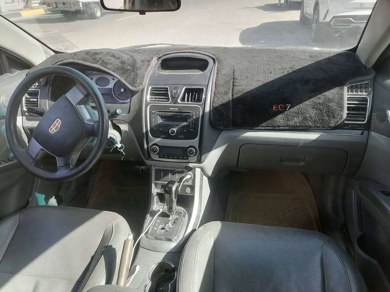 السلام عليكم للبيع موديل 2013
سنويه بصرة بسمي تنتهي 30السياره حلوه

كير نعمه

تبريد

حداده

مكينه السيارة حلوه

 بس تنقص بس ماكوتبخير

تقريره موجود
السعر ٦٠ بيه مجال 

***********

***********
