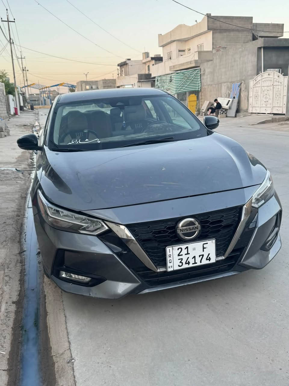 سلام عليكم نيسان سنترا 2020 فئه SR بيه چامرلغ السكن والدوسه  شويه اكو صوت بل محرك   ***********
