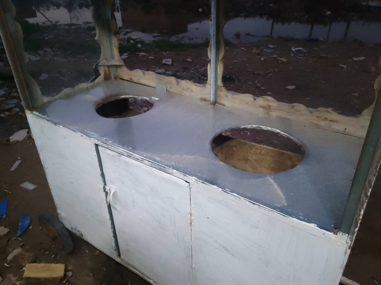 عربانه فلافل ولبلبي لبيع السعر 200وبيهه مجال بسيط لشراي مكاني الصابيات قرب افران قمر بني هاشم رقم الهاتف *********** لشراي يتواصل ع الواتساب
