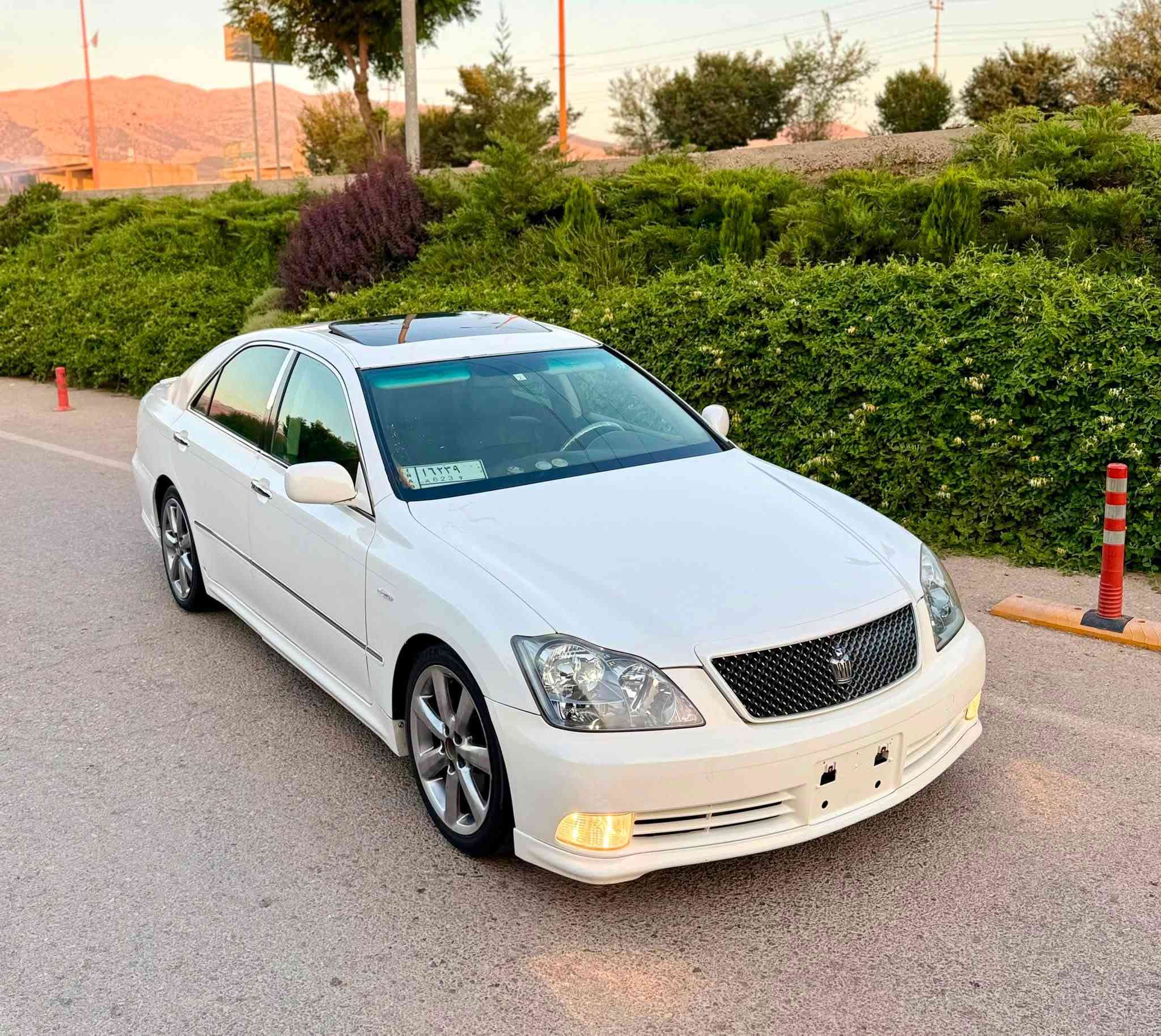بەناوی خوای گەورە و میهرەبان
شاهانە 2005 سپی سپۆرت فوول مواسەفات ( بڕاوە ) 
 182 بێ دوکەڵ  بێ کۆد ( حازرە بۆ کۆد کردن ) کامل جائیز 

فوول مواسەفات سڵاید کوشن جلد و هیتەر ساج سوور کوشن کارەبا کوشن خەزن بە 3 مۆد  شاشە و کامێرا بیلادی تاقم ویل دنگەی لۆک لایت ناوچەی کوێر 6 CD لایت زینۆن 
بیلادی بەگلایت ابوعیون دەژبڵ ڕەقەم یەک یەک ساجی 

نەشکاوە درزگ نییە دەبڵی سەوزی لەسەرە بێ چاڵ و شوخت ( بێ بۆیاخ بەس شوێن بڕاوەکانی بۆیاخە ) سەقفی وەک شوشە کامل جائیز کراو بەسمەی بەستراوە برێکی بەستراوە بەس تایمی ماوە بێ دوکەڵ گێڕ و مەکینە و خەلەلی کارەبا 

بەشەرتی 10 فیتەری شارەزا گۆڕینەوە ناکەم ***********
***********      ئەدمین 🤍
