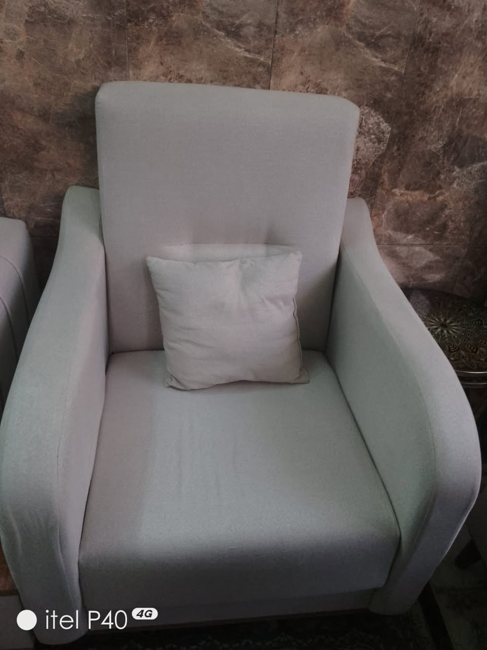 السلام عليكم
للبيع اثاث مستعمل 
بحالة جيدة 
التخم الابيض عراقي بي ضمان ٤سنوات ١٢ مقعد نظافة ٩٥ ٪؜ السعر ٥٥٠ الف 
التخم البني  تركي نظافة ٧٥ ٪؜ السعر٣٥٠ الف 
ميزطعام خشب ثقيل طول ٢٣٠سم 
وعرض ١٢٥ سم السعر ١٥٠ الف 
كنتور خشب عراقي ٤ بيبان 
مع اطار سرير السعر ٣٠٠ الف
كاونتر تركي hdf النضافة ٨٠٪؜ طول ٥ متر سقف كرانيت طبيعي السعر ٤٥٠الف
الاسعار بيهن مجال 
المكان بغداد الغزالية 
***********
