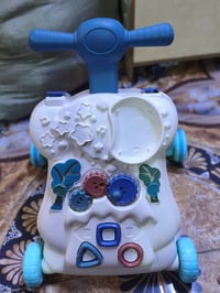 مشايه أطفال • للبيع