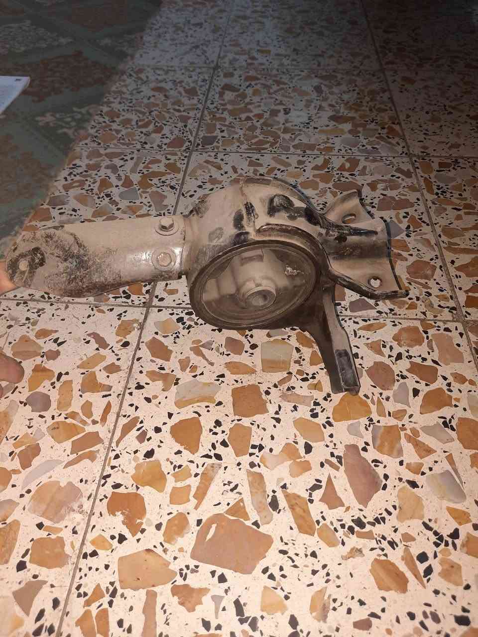 اغراض سوناتا المقدس للبيع كله شغال وغلبيتهن مال حاويه 
ابيعهن كلهن شلعه وحده وبسعر مناسب اغلبهن مال ٦ سلندر 
كله شرط الشغل ***********
