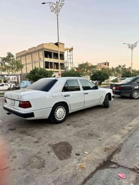 مرسيدس ٨٨ • مكينة وكير جديدة • رقم بغداد
