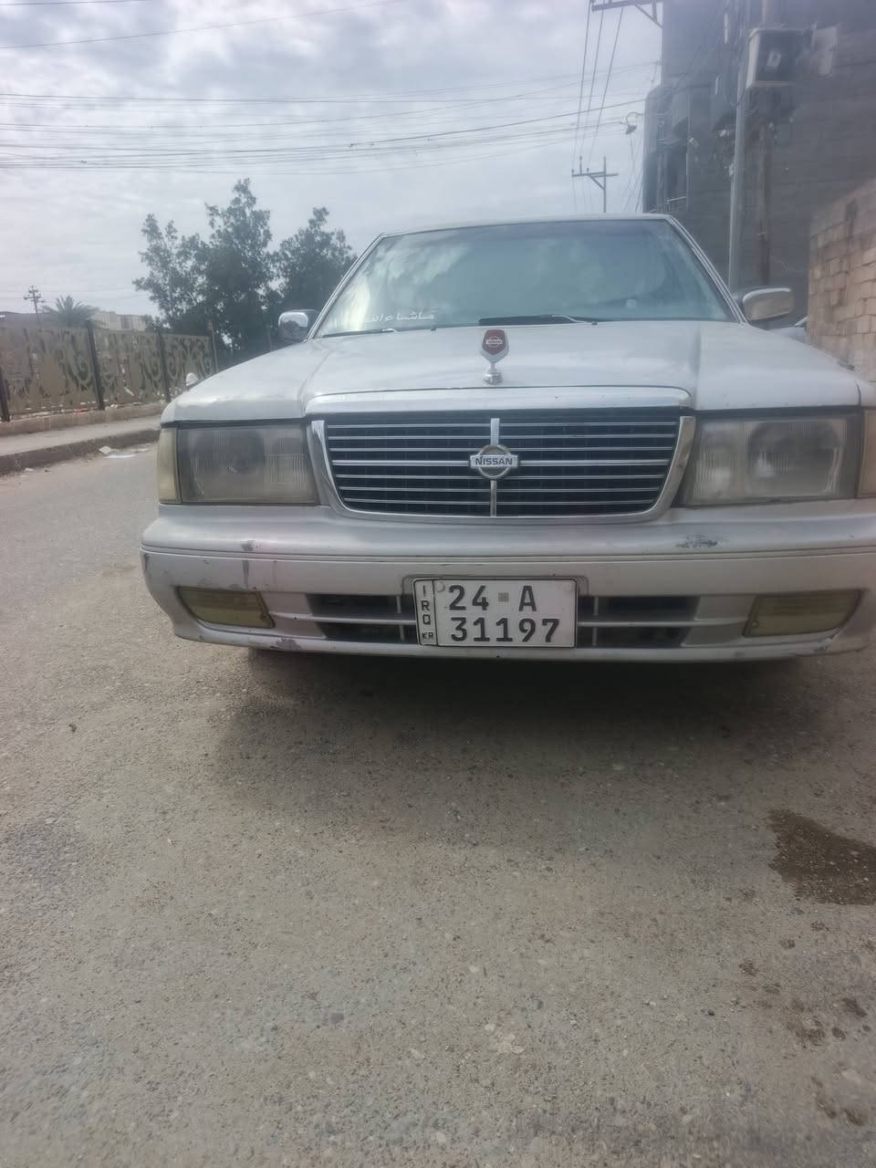 نيسان سدرك موديل ٢٠٠١ رقم دهوك نكليزي تحويل مباشر او وكاله   ع وضع شركه تدفئة تبريد  صدر جديد تخم تاير  كفاله عامه كير ومحرك جديد كير عادي محرك ٦ سلندر بلاد  بيه جراد فقد قطره صبغ مابيه مراوس او بيع السعر ٦٥ بيه مجال مكان الفلوجة ***********
