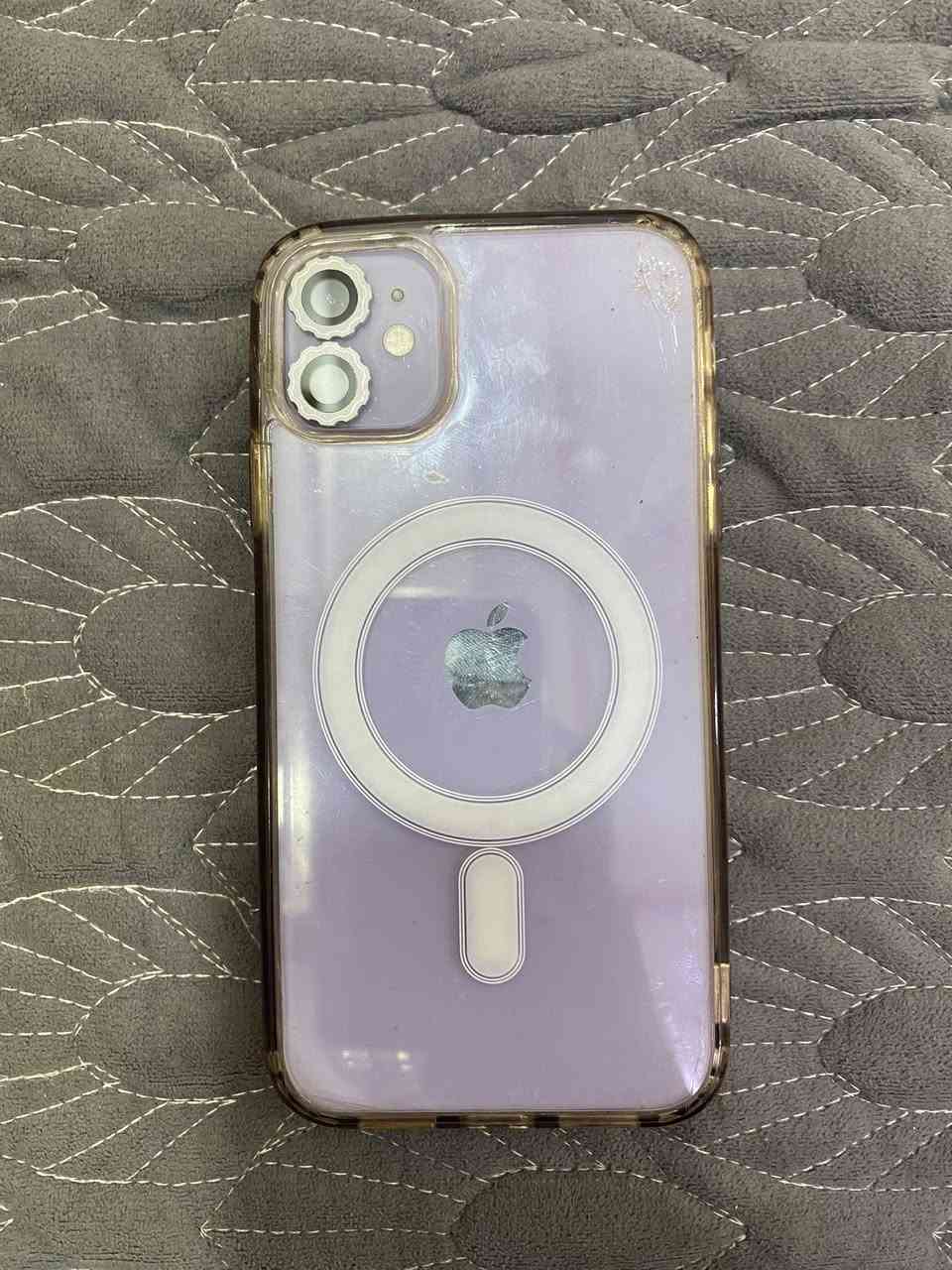 ايفون 11 عادي للون بنفسجي بطاريه 78 ذاكره 256 الجهاز مكفول وتر بروف يعني ما مبدل بي شي السعر 225 مكاني بصره دير للتواصل *********** او تراسلني ماسنجر
