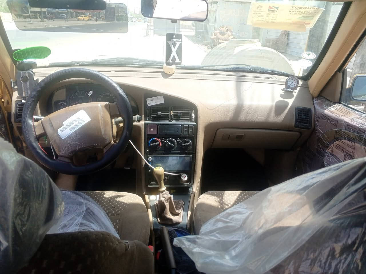 السلام عليكم بيجو لميس 13 للبيع مصفره هيئه غرامات 
رقم انكليزي مستعجل على بيعته 
اب 20 قفل مكاني بغداد مدينه الصدر 
***********
***********
