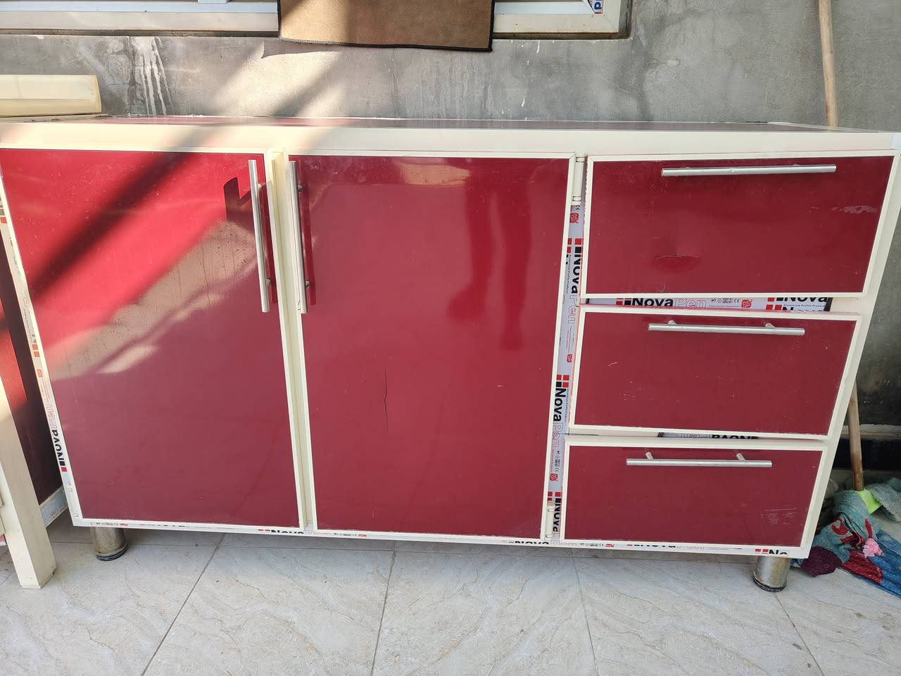 سلام عليكم سنك مرمر او كونتر بس سنك ماخذه 210 رايدهن 200 اثنينهن وشوفو نضافه وستعمال قليل
هتذه رقمي ***********
