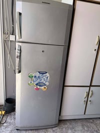 ثلاجه • شرط النظافة • شبه جديد