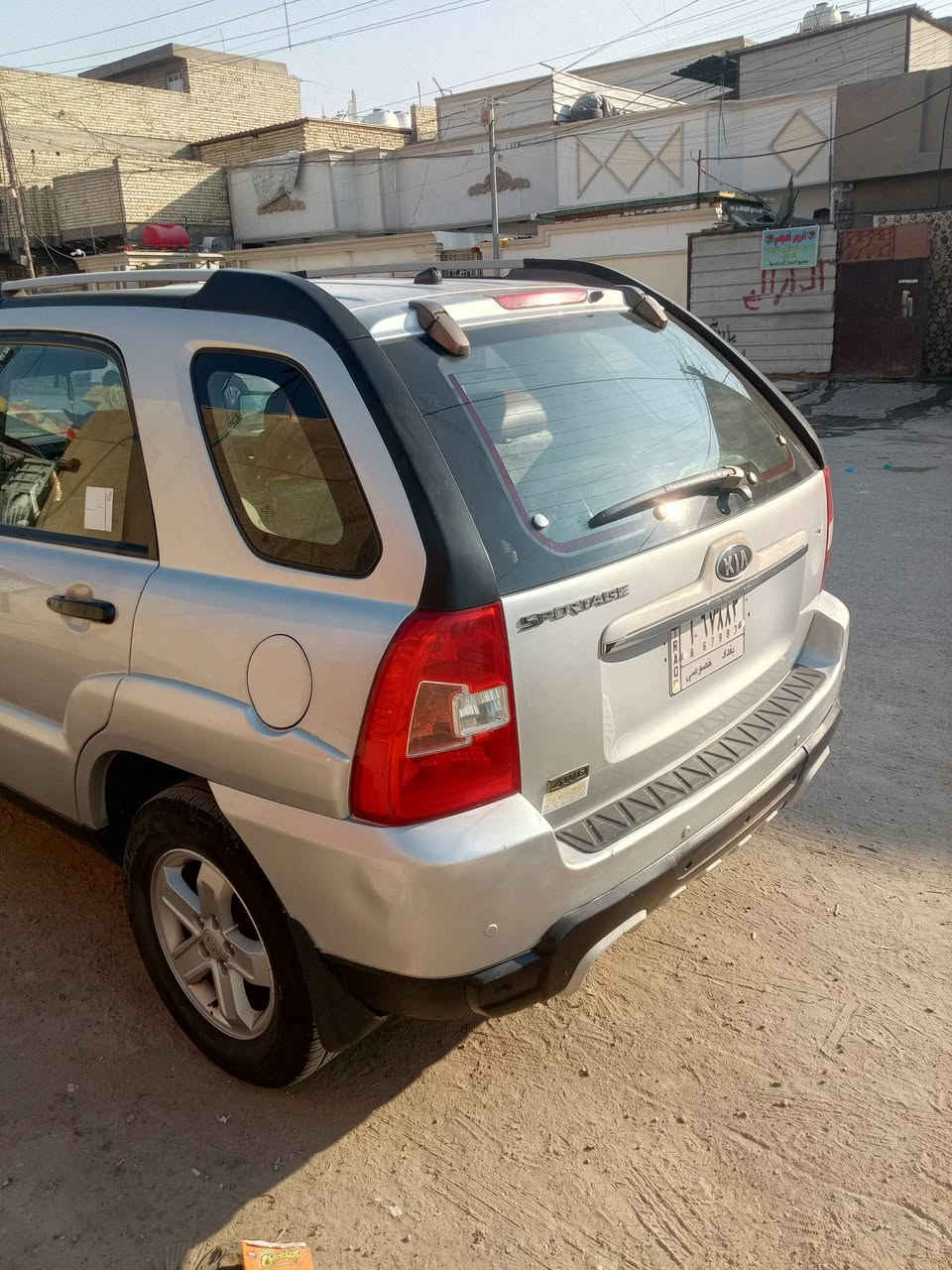 السلام عليكم
كيا سبورتج 2009 سنويه الى نهايه 2026 باسمي مكفوله من الضربه والتبديل مكينه كير كهربائيات مكفوله 
تخم تاير جديد شاشه كامره خلفيه 
مكينه 2000 الصرف ولا تبخير 
المكان 
بغداد رئاسه العبيدي 
م.***********...ابو علي
