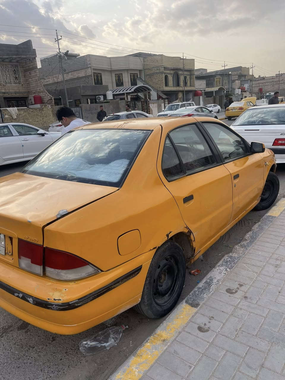 السلام عليكم سمند 2010 السعر 13 ورقه بصره رقم الهاتف: ***********
