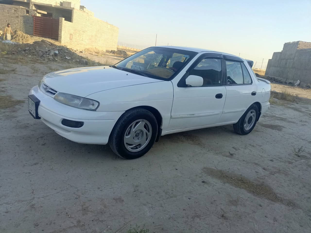 السلام عليكم كيا سيفيا للبيع موديل 95 محرك شرط جير اوتوماتيك تبريد خير من الله سياره تخم تاير صدر منفوض سياره جاهزه تحويل مباشر مكاني صلاح الدين سامراء 43 وبيها مجال***********.   ***********
