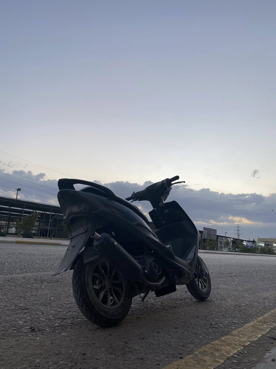 للبيع ماكس عدله
بوشة 55
بيها شلعه حلوه ومعدل بيها كلج رياضي
تجي وتفحص الدراجه حلوه 
بيها نقص كهربائيات بيهن طبك الدراجه كلها تشتغل بس تسوي الضفيره 
425سعر 
 
***********

كربلاء حي الوفاء
