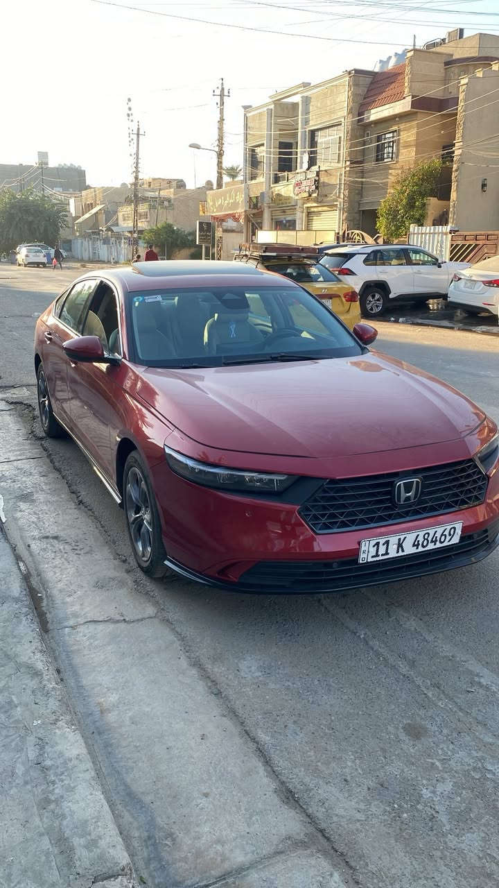 السلام عليكم
هوندا اكورد هايبرد 2024_ فئة Exl

عدد المسافه  21 m

• المحرك  hybrid 

المواصفات:

•تشغيل عن بعد

•فتحه

• كاميرا خلفية

• كراسي امامية كهرباء مع  ذاكرة خزن

• رادار امامي

•نقطة عمياء

• مانع تصادم 

• تصحيح مسار

• شفتات بالستيرن

• مثبت سرعة

• دخول ذكي 

• إنارة ترحيبية

• هندبريك كهرباء

•لايت عدسات زينون

• نظام اوتو لايت Auto

• لايت العالي زنون 

• حساسات مطر 

• أوامر صوتية

• 3 أنظمة قيادة (eco, ev, sport)

• تدفئة كشنات 

•كشنات جلد  

.ايرباك ستيرن وبردة فقط

.سيارة نضيفة وجديدة بمعنى الكلمة

حادثها موضح بالصورة جاملغ وباب بجم كبس بدون لا دواخل ولا شواصي

السعر200 وبيها مجال قليل

مكان بغداد الحريه  
***********
