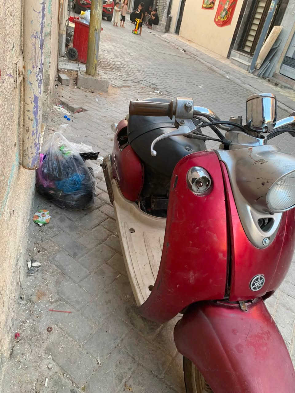 سلام عليكم دراجه كلاسك برغي ما مفتوح بيه يرادله ترتيب للكفرات المكينه نشطه اتشك الكاع كهربائياته كامله سعره 225او بيه مجال 
مكاني مدينه الصدر 
***********
