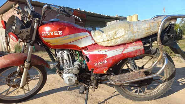 سلام عليكم موطور البيع صاروخي محرك ١٥٠ موديل ٢٠١٢ السعر ١٤٠ وبي مجال
اي تفاصيل اتصل وبيك خير ودلل 
***********
