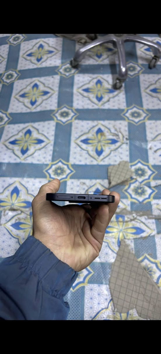 السلام عليكم ون بلص 15 نظافة 100 بطارية 100 ذاكرة 512 نسخة عالمية انتبه عالمية مو صيني ملحقات فقط شاحنة كارتون ضاع مني للبيع السعر 1125 ميعجبك السعر اعبر المنشور مكاني بغداد حي اور بي مجال قليل ***********
