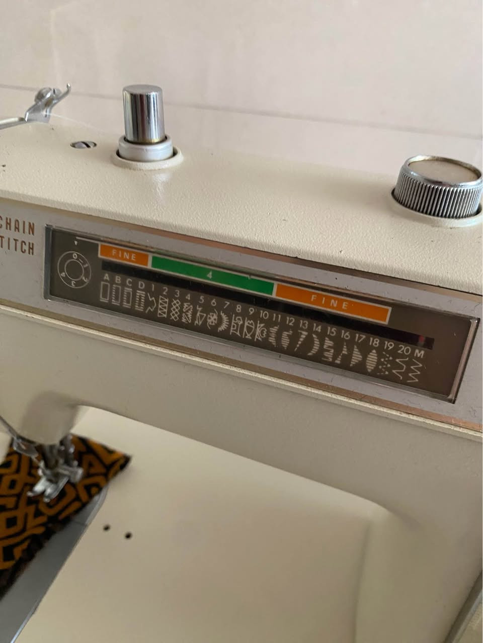 ***********
200$ أربيل, العراق
