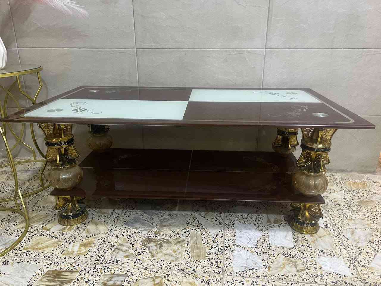 كراسي 2 وقنفات 2 وطبلات 4 صغار و 1 كبيرة نضافة وجمال السعر كامل 275
للاستفسار التواصل على رقم ***********
