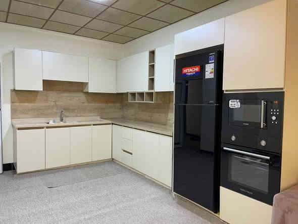 ئەم کەوانتەرە Mdf
قیاسی ٥ مەتر
١٢ وەرەقەی پێدراوە
بۆ فرۆشتنەوە
نرخی
٦٠٠$
سلێمانی
Whatsup
***********
