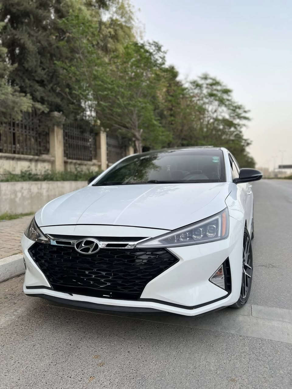 سلام عليكم للبيع النترا سبورت 2020 فول 1/1 حادث امريكا ربع صندوق وبلعراق جاملغ سايق وبيها اماكن بارد بدون دواخل بدون ايرباك  السعر 129 وبيها مجال 
***********
