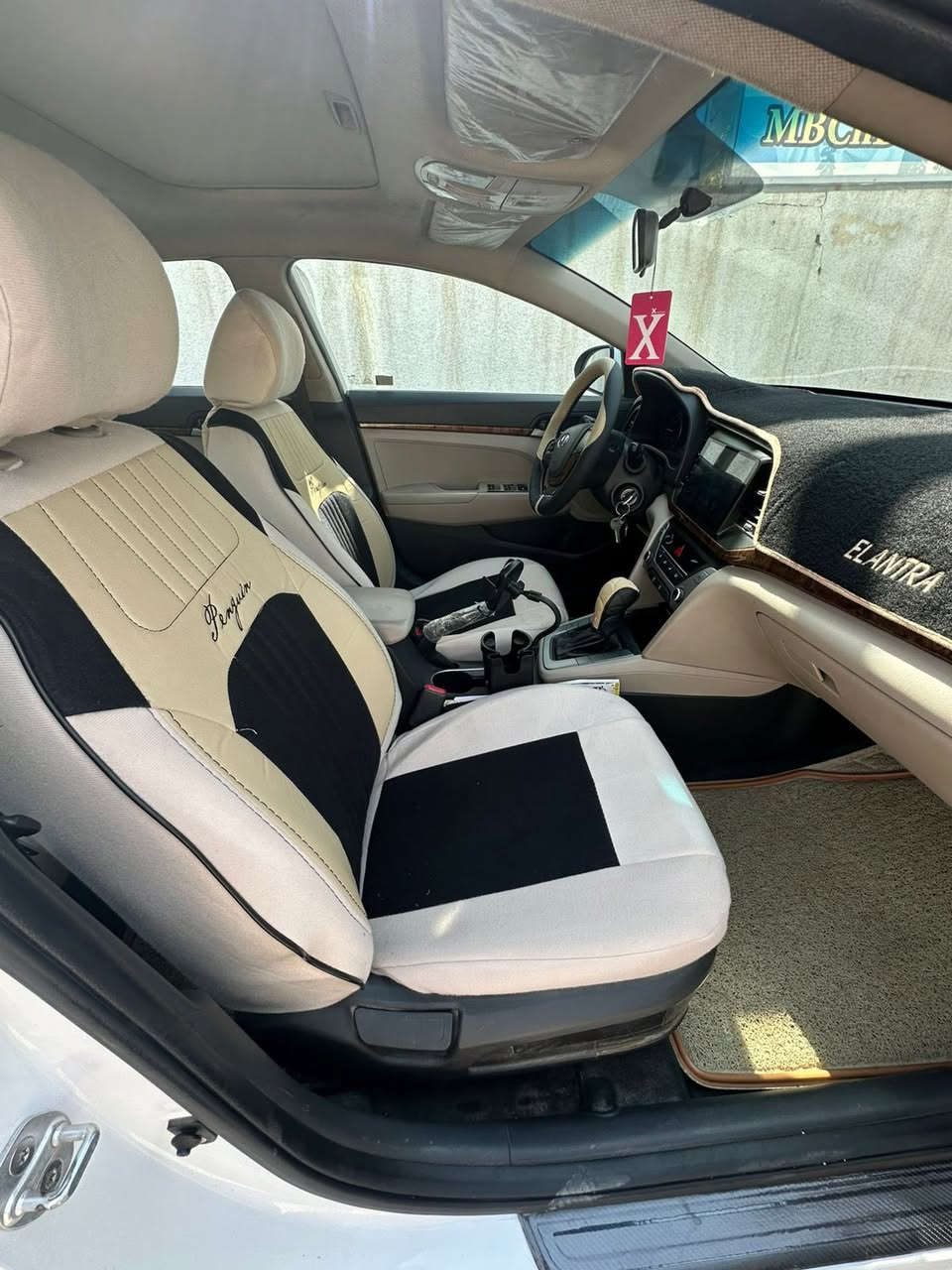 السلام عليكم : النترا  2018 بأسمي رقم بغداد خليجي تحويل ثاني يوم بيها بارد مكانين فقط مكاني بغداد سريع ابو غريب منطقة التبادل قريب على سيطرة التبادل للاستفسار اكثر الاتصال على ***********
السعر المطلوب 15000 $ يعني دفتر ونص وبيها مجال حك الجية
