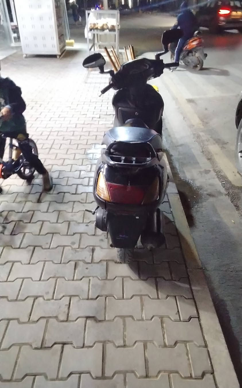 سلام عليكم دراجه سبيسي ياباني مفتوح مره وحده رايمر كهربائيات شغاله مابيهه كل نقص شوته واكلجات جدد بعدهه ماطابعه دراجه نضيفه  عنواني الكوات متواجد خاص سعر750بيهه مجال   رقمي ***********
