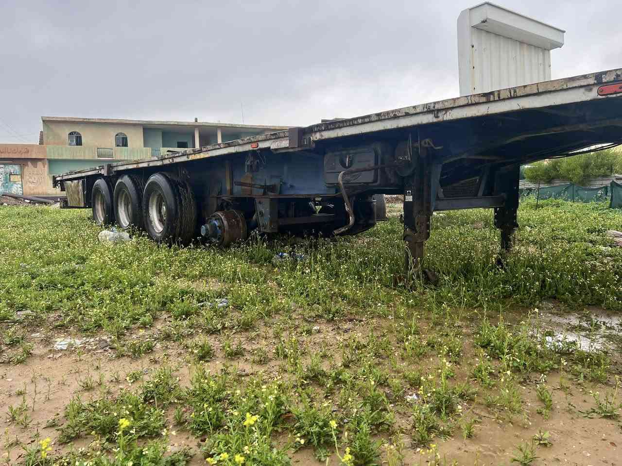 سلام عليكم عربانه 1360 أربع دنكير السعر 30 وبيهه مجال شي بسيط مكانه تكريت رقم الهاتف ***********
