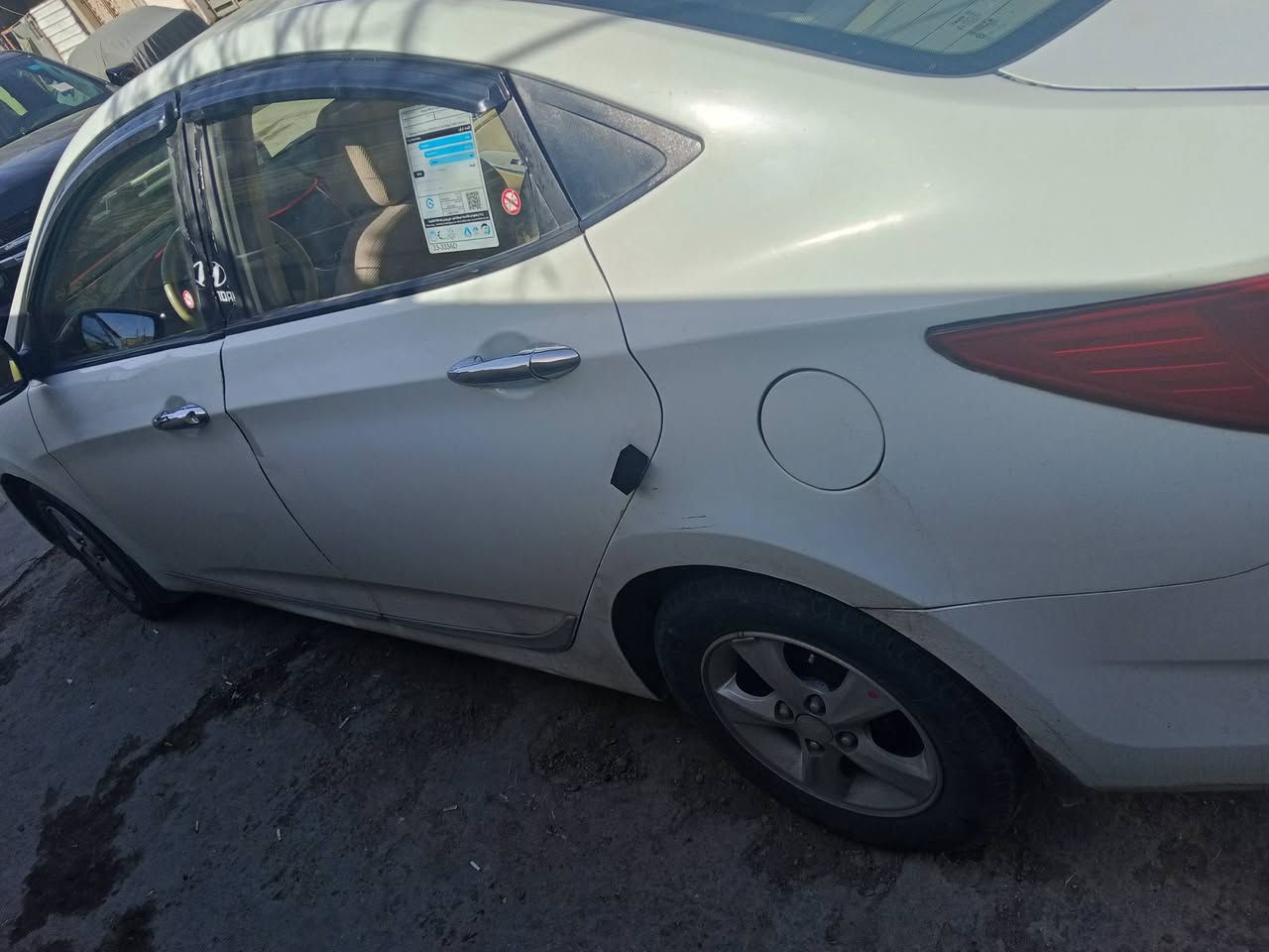 سلام عليكم اكسنت موديل 11 سياره نضيفه كلش خليجيه مكينه الف و600 شباب سياره بدون اي حادث مصبوغه عام للجماليه رقم بغداد السعر 80 مكان بغداد حي عامل رقم الهاتف ***********
