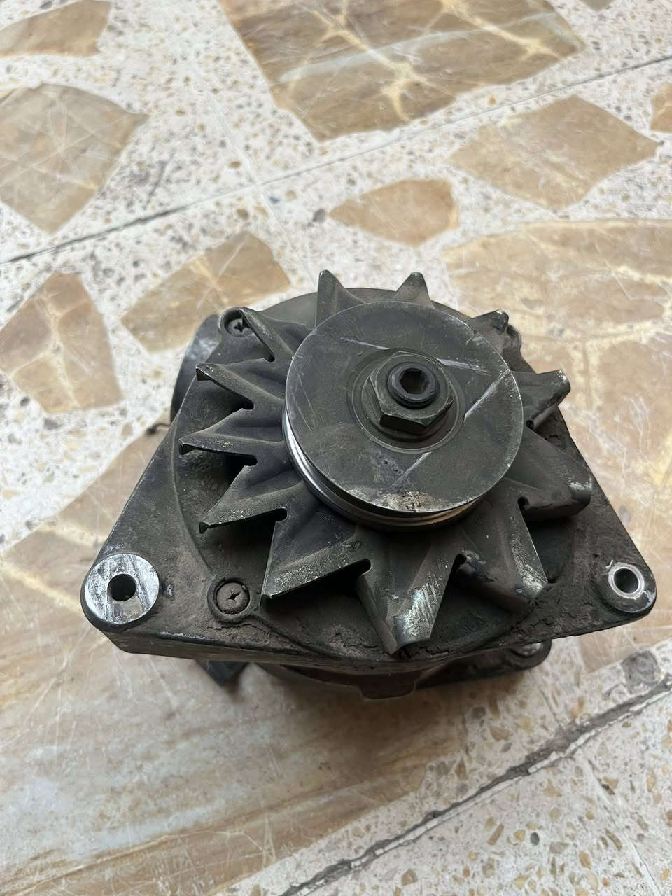 للبيع ايرفلو على الشغل مع داينمو 150 أمبير السعر 250 رقم ***********
