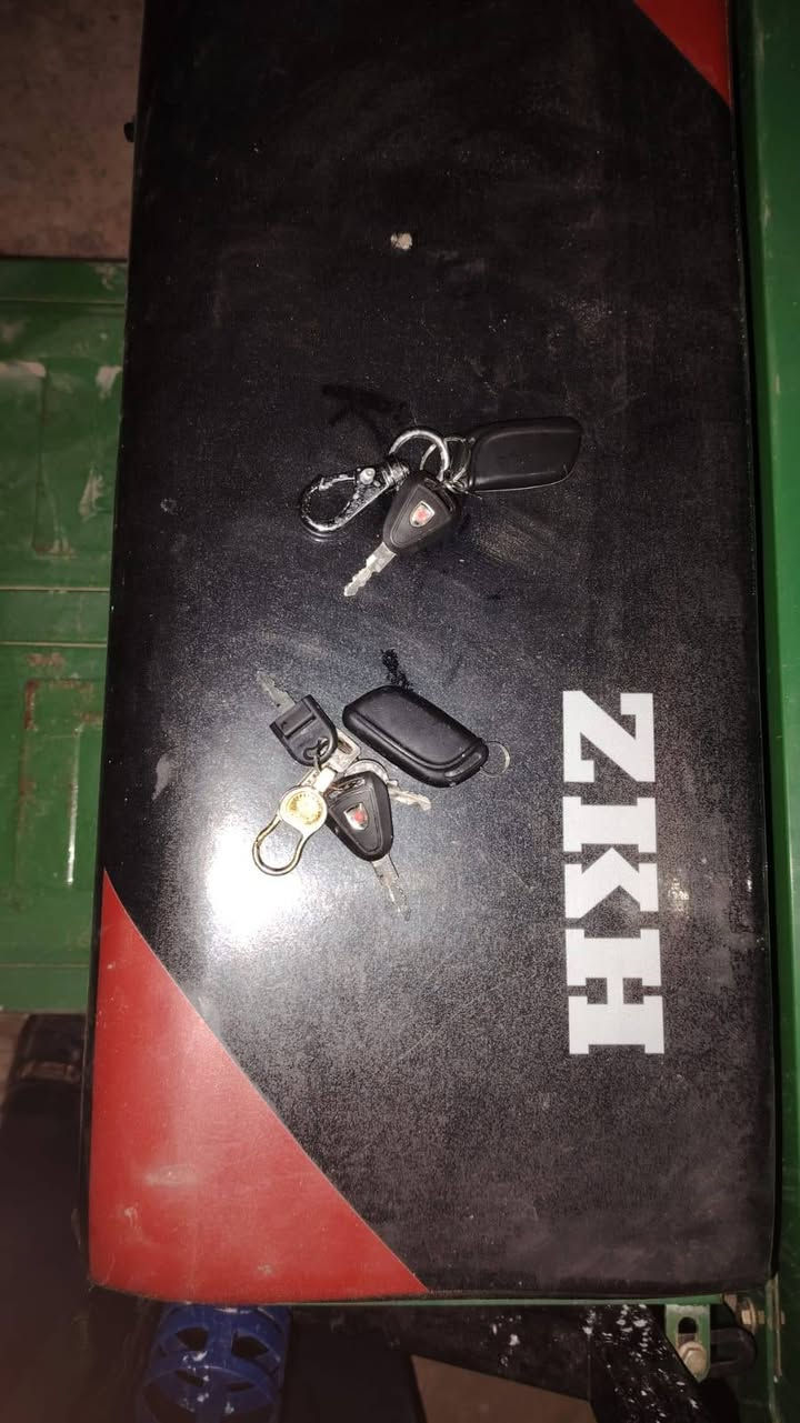 سلام عليكم. دراجة شحن حجم كبير موديل ٢٥ نضيفه اي نقص مابيها ع الفحص. هاتف ***********
