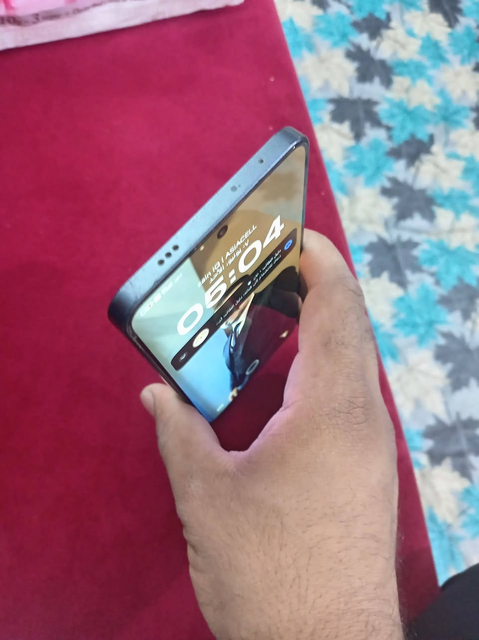السلام عليكم 
بوكو x6 pro ذاكرة 512 جهاز نضيف وجديد بمعنى الكلمه شخط واحد مابي لايعلك ولا كلشي جهاز كلش نضيف يشغل ببجي 90 فريم السعر 200 قفل مكاني موقع شارع المعمل للاستفسار ***********

