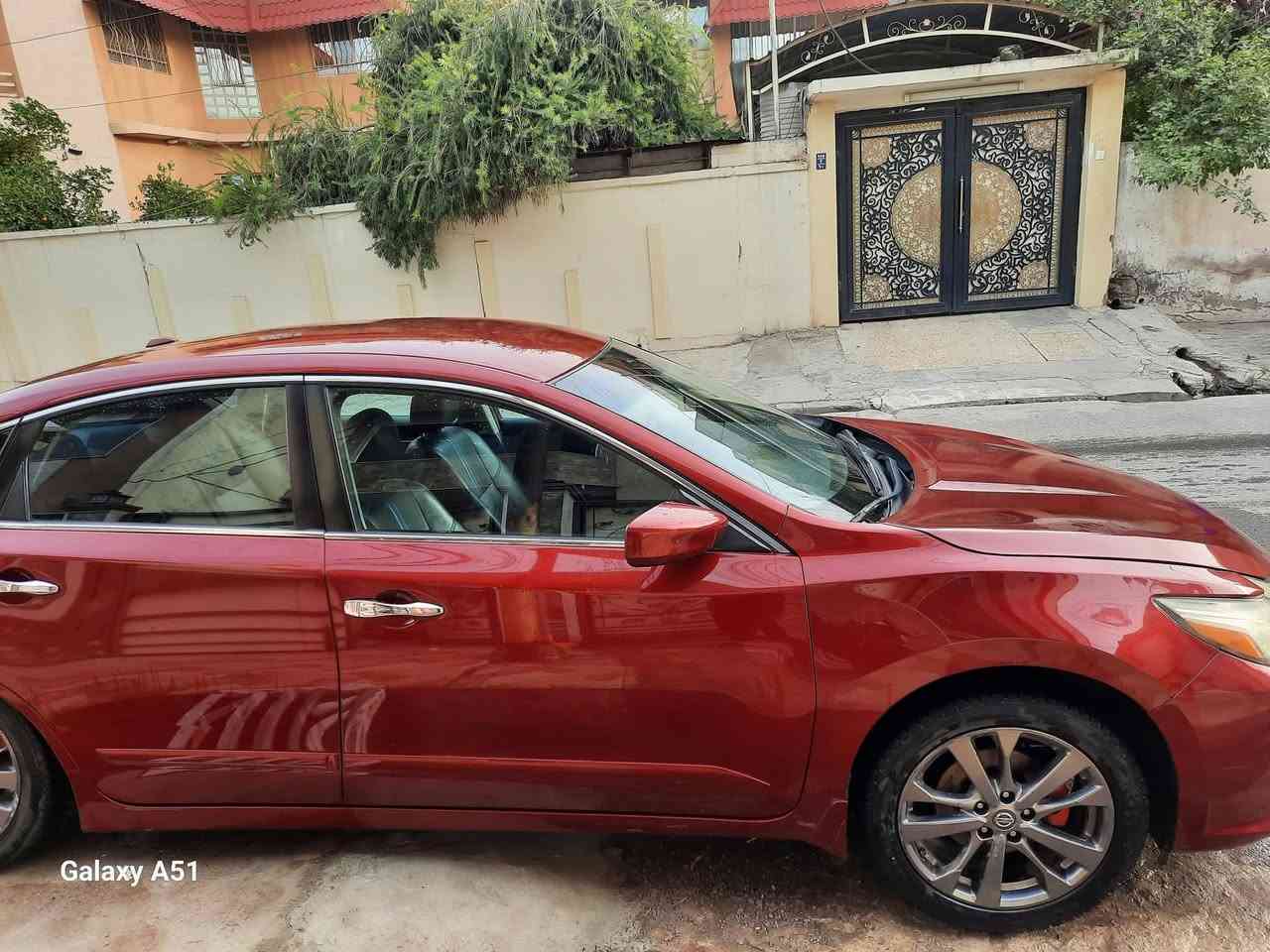 نيسان التيما موديل 2018 رقم نينوى وارد أمريكي
مواصفات SR بصمة فول موصفات بستثناء لايوجد سلايت في القمارة  ماشية 58ميل فقط 
مواصفات سبشل ادشن كيس 
شاشة كامره خلفي 
كشنات جلد تحكم كهربائي تدفئة وتبريد 
حجم المكينة 2500
شرط المكينة والكير 
ضرر فقط بوند صبغ والجاملغ تبديل الجهة اليمنى بدون دواخل بدون إرباك 
مع وجود شفتات كير في الاستيرن تحم كير في الاستيرن 
السعر120 ورقة سيارة جدآ نظيفة كما موضحة في الصورة 
الاستفسار على الرقم ***********
مكان السيارة الموصل
