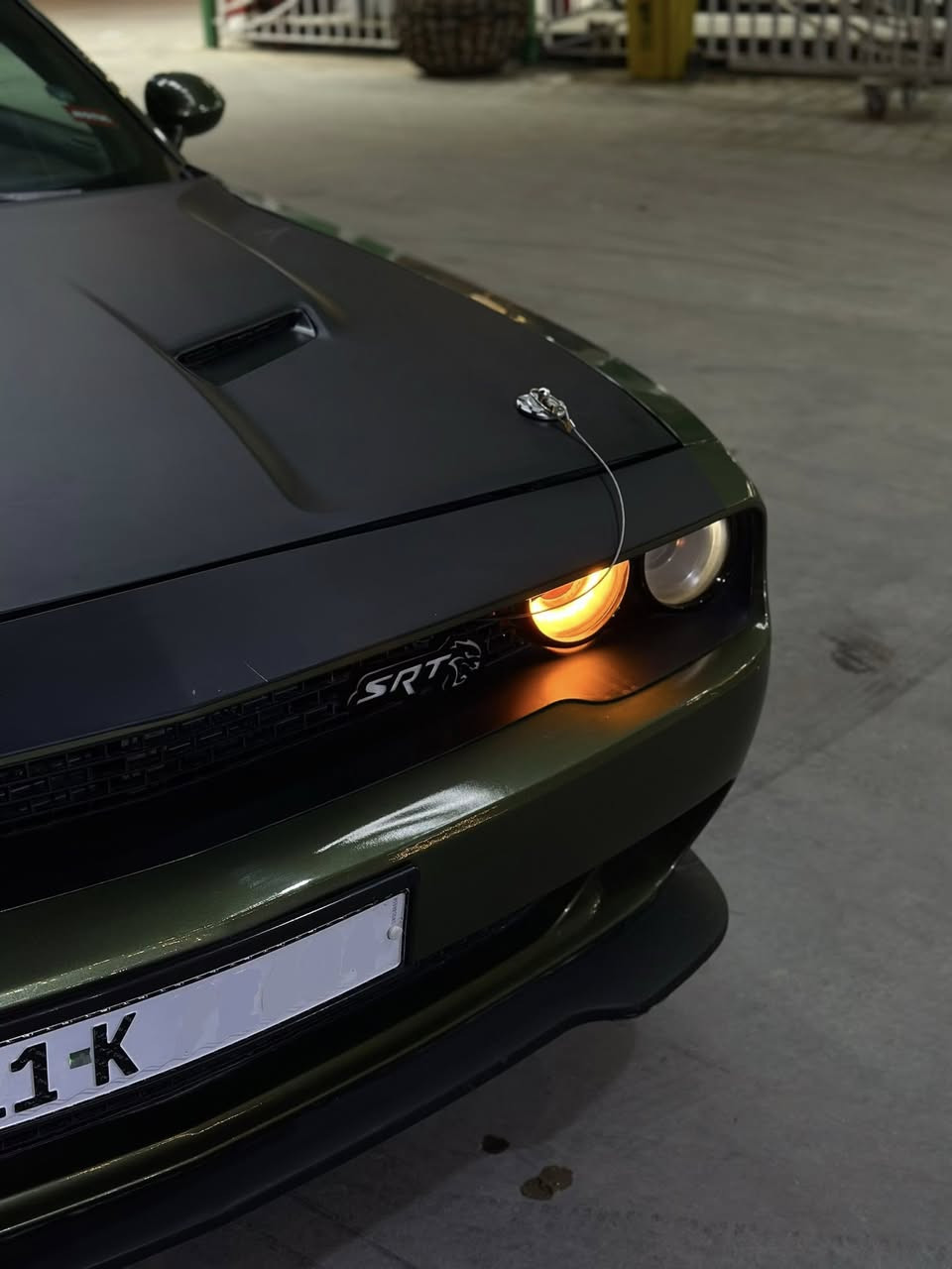 بسم الله
‎💪🏻تشالنجر 2019 sxt 6v 
للبيع او مراوس حسب القناعة
‎لون زيتوني مميز 🫒
‎رقم بغداد انكليزي بأسمي
‎-💚صبغ تكدر تكول حزام لأن 
‎-جاملغات اربعه + باب وحده
‎-عليها مروحة تبريد و راديتر جديدات قبل شهر❄️
‎-منظومة تبريد كهربائي وكالة ثلج كذلك قبل شهر شديته كامل 🧊(فريز+راديتر+كمبريسر+بخاخات...)
‎-ويالة فيرادا ومعروف سعرهن بالسوك🛞
‎-تخم تايرات قبل اسبوعين شادهن
‎315 خلفيات + 275 اماميات 
‎و سبيسرات رياضيه على التايرات الخلفيه
‎-برمجة مراوح + ماء راديتر زيتي + ولف حماوه جديد😌
‎-تزويد و برمجة طلقات 🧨
‎-اكزوزت رياضي تحكم بالصوت💥
‎-دبلات بلاديه ما مكصوصه
‎-حدادية امامية جديدة
‎ماشية 120كيلو وليس ميل
مكاني نجف 
تواصل ***********
