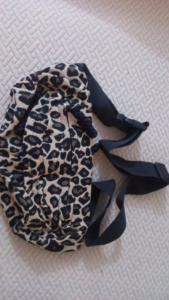 السلام عليكم ورحمه الله
غراض امزون كله جديد 
اي استفسار خاص توصيل لكل المحافظات


**إذا كنت صاحب هذا الإعلان وتريد حذفه لأي سبب، رجاءا أرسل رسالة إلى الدعم الفني**