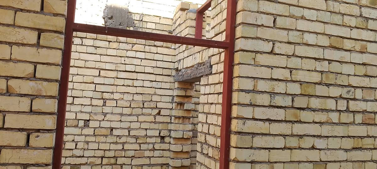 هيكل للبيع في الفلوجة الجغيفي الثانيه قرب أسواق النور المساحة ٢١٦  الوجه ٨ ونزال٢٧ غرفة ٢ مع مطبخ مع صالة مع ديوانية السعر ٦٥ الاتصال على الرقم ***********  مكلف بالنشر
