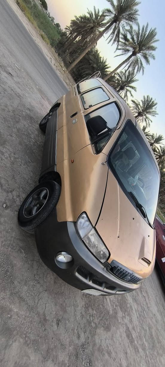 السلام عليكم ستاركس 2002 رقم بغداد خصوصي كير ومكينه بطه 3000 السيارة حلو وصدر نظيف كلش السعر 45  للتواصل ***********
