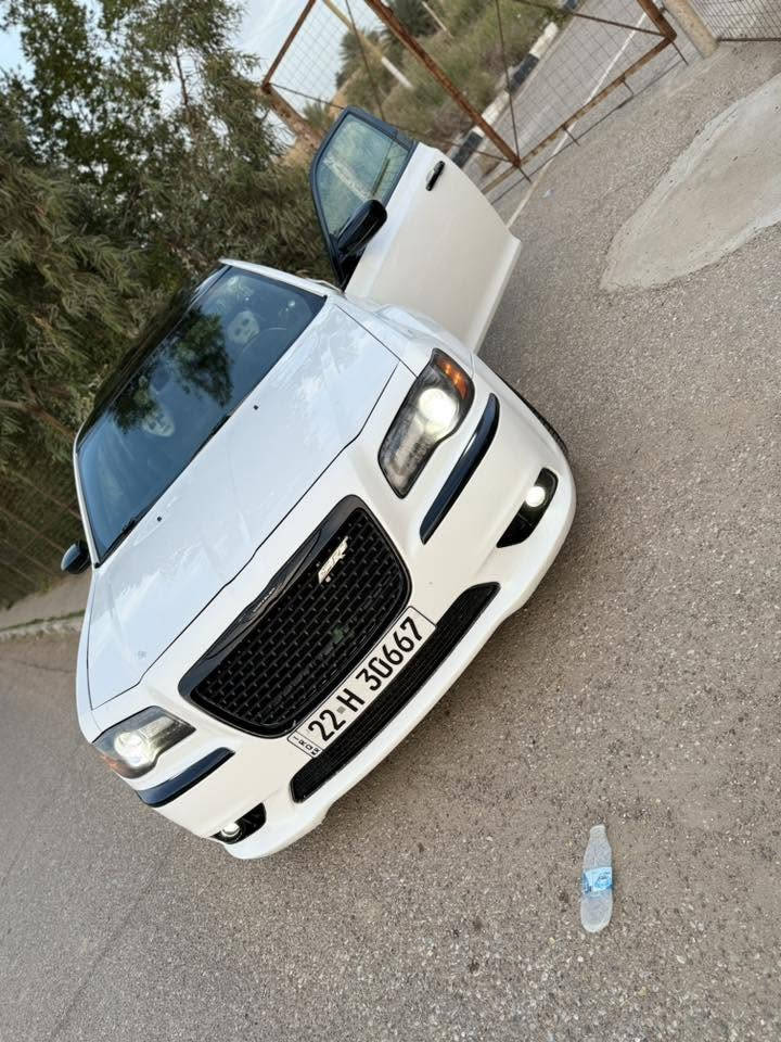 موديل 13 اس فول وارد كندي عداد 260 عليه كزوزات اس ارتي 
تفريغ كامل اصلي وكاله امريكي قفايص مو لحيم محرك هيمي سماعات البايين ودمام اصلي من شركه بيدز عليه دعاميات ودوس اصليات اس ارتي بانراما طكتين كشنات وستيرن تدفئه تبريد سكليت كهرباء بلكات ولف حماوه وفيت بمب كلهن ريسنك تحديث يم مصطفى ايكل اخر اصدار تشغيل عن بعد لايت زنون زرع عدسه اصلي سعره 130$ بروجكترات اصليات لد ابو 3700 واط تخم تاير طك سليفون جدد يعني ماشيه 125 كيلو مي موبار اصلي حماوه 94 تبريد كير محرك صدر اكسل داخل بلاديات مراوس حسب لقناعه
بيها منضومه غاز 80 لتر
مكاني بغداد العامرية 
تلفوني ***********
