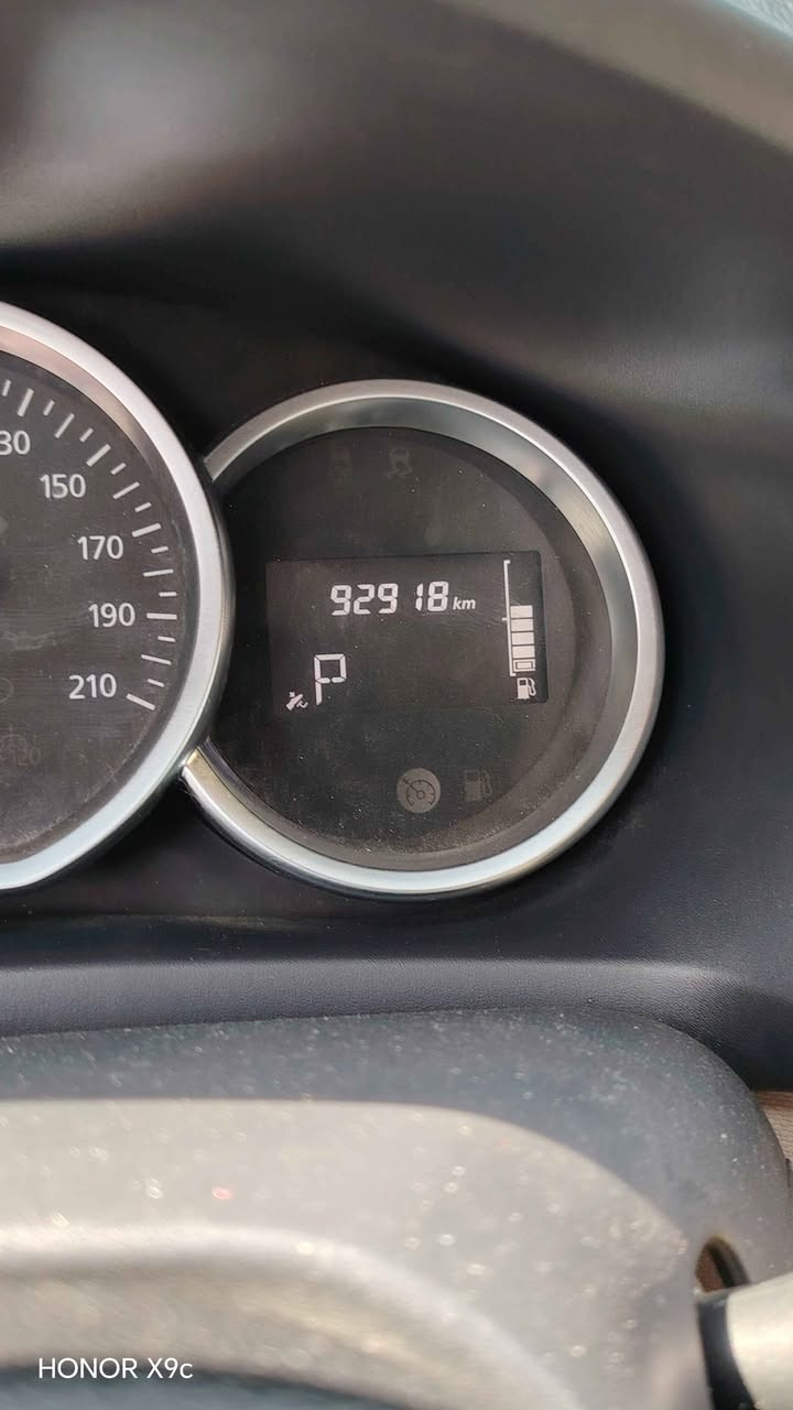 رینۆ سمبول ٢٠١٧
گێر ئۆتۆماتیک +عادی
٩٣ هەزار رۆشتووە
٣ پارچە و نیوو بۆیاخ بێ ناوگرت
تەحویل و غرامە بەشەرت
بلاجکتۆر +Abs+بلوتوس 
پێشو و دوای led
بۆ پەیوەندی *********** السليمانية, العراق
