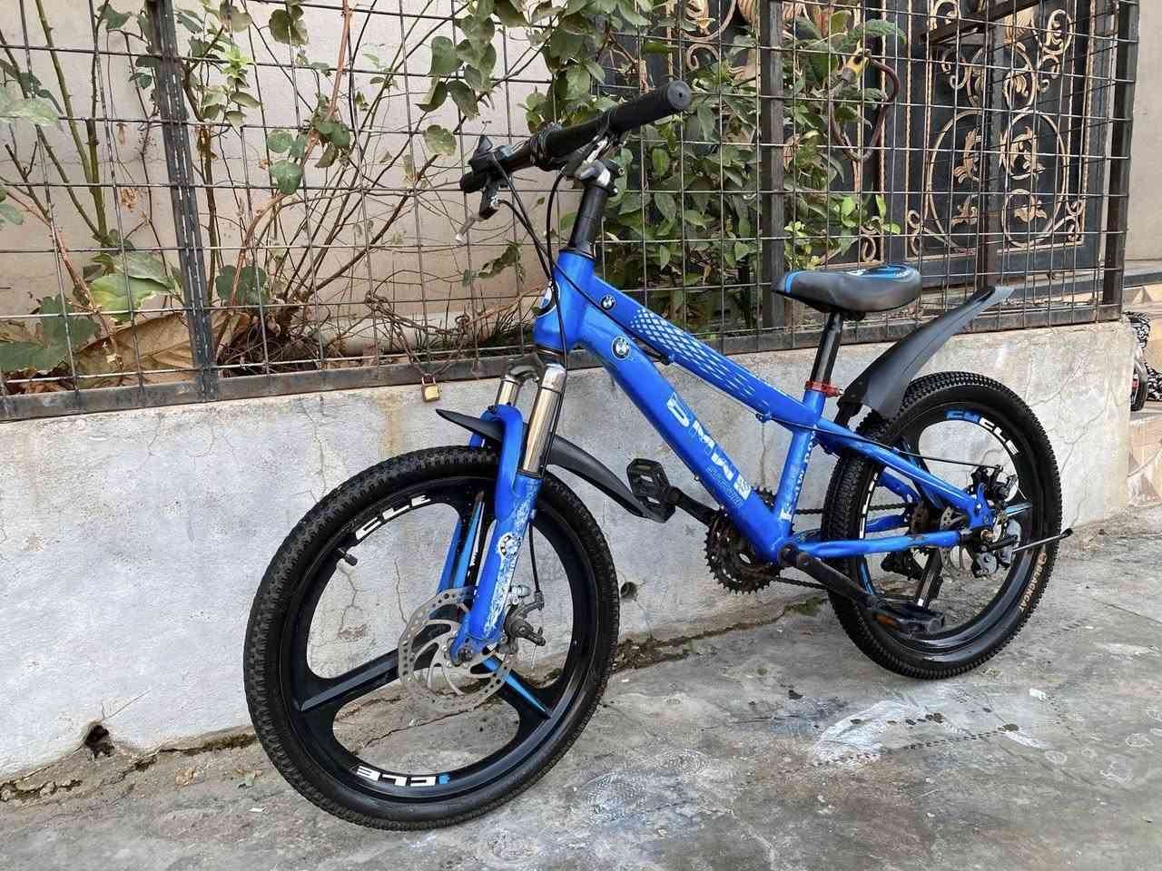 ئەم پاسکیلە بۆ فرۆشتن قیاسی ۲٠ ییە زۆر زۆر تازەو جوانە حسابی لۆکی بۆ بکە ۷ گێڕە ئیستۆپی دیسکە ماشەی دەبڵە تایەی تازەیە هەموو گیانی بەشەرت هیچ عەیبێکی نییە 
سلێمانی بەکرەجۆ
٠۷۷٠۹٥۹٥۷٥۸


**إذا كنت صاحب هذا الإعلان وتريد حذفه لأي سبب، رجاءا أرسل رسالة إلى الدعم الفني**