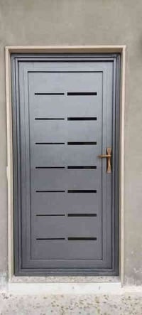 حدادة أبواب وشبابيك سقائف اسعار مناسبة  07849306752