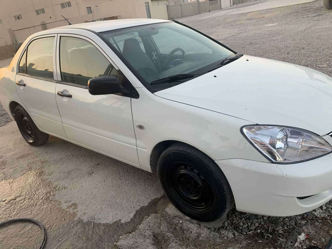 ماشەڵا لەماڵی هەموو لایەک لانسەر٢٠٠٩ مەکینە گەورە گێرو مەکینەو ئەکسلی بەشەرت تەبریتو کارەبای بێ عەیب 
حیزامە بۆ جوانی بي زەربەو لێدراوی
چوار تایەو ویلی لۆک
مشتەریت تەلەفۆن بکە لە خزمەتتام
***********
کەلار كالار, السليمانية
