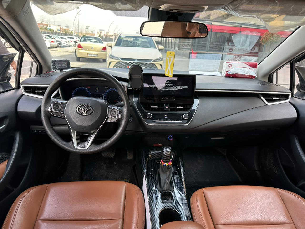 للبيع كورلا خليجي شكل امريكيLE
0772197693
السعر 112 بيها مجال
موديل 2023 
كلين بدون صبغ 
تحكم ستيرن 
كاميرا خلفي 
ويل كب بلادي 
تايرات جديد 
صدر جديد 
لايتات بلادي 
رقم سنويه جديد تحويل ثاني يوم 
بلاد هايبرد محور بنزين كير ومحرك 
تحوير درجة اولى 
مكان السياره ديالى خانقين


**إذا كنت صاحب هذا الإعلان وتريد حذفه لأي سبب، رجاءا أرسل رسالة إلى الدعم الفني**