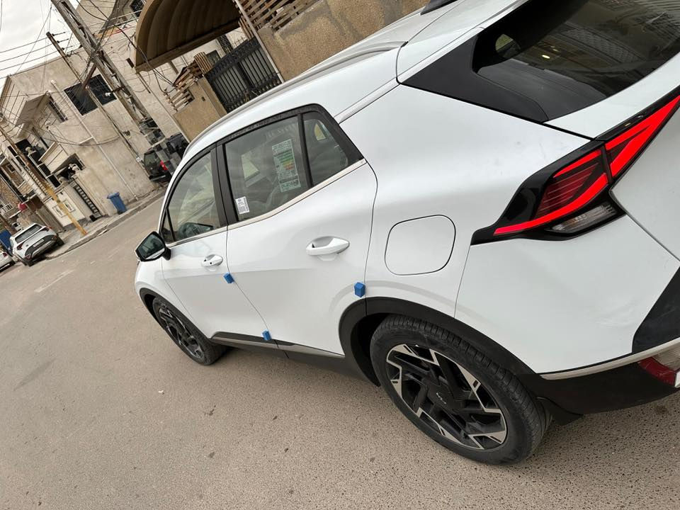 السلام عليكم سبورتج 2023 خليجي ضمان نم سياره جديده عله وضع الشركه فول عده البانوراما فقط مكفوله من الضربه ولصبغ ولتبديل والبارد رقم اربيل بسمنه تحويل مباشر او وكاله عامه ماشيه 35مكينه 2000 دوش السعر 212 وبيها مجال مكانها بغداد الشعب  ***********
